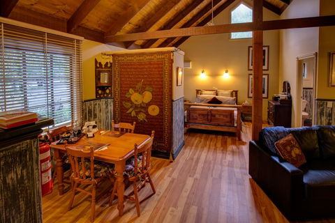 Trawool Cottages And Farmstay - Whitsundays Accommodation 3