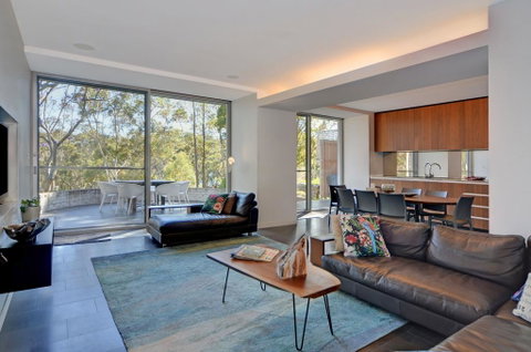 Treehouse Jervis Bay - Whitsundays Accommodation 1