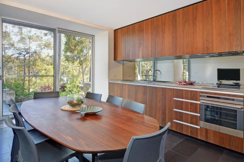 Treehouse Jervis Bay - Whitsundays Accommodation 2