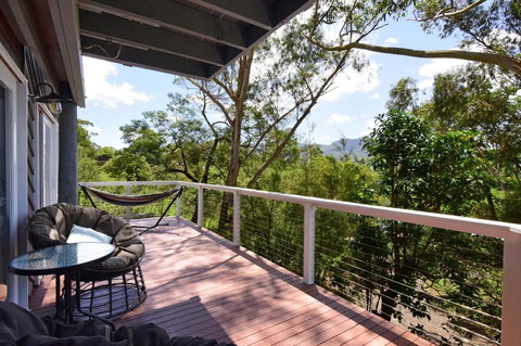 Treetops - Newly Renovated, In The Village! - Whitsundays Accommodation 1