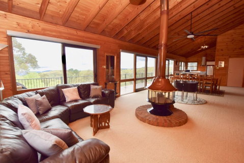 Treetops Retreat Katoomba - Whitsundays Accommodation 0