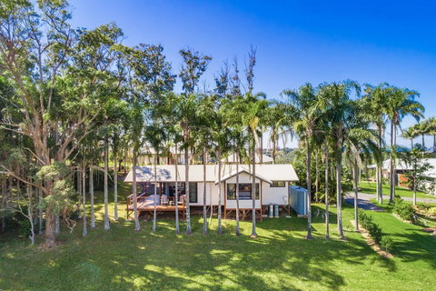 Triloka Lodges - Whitsundays Accommodation 0
