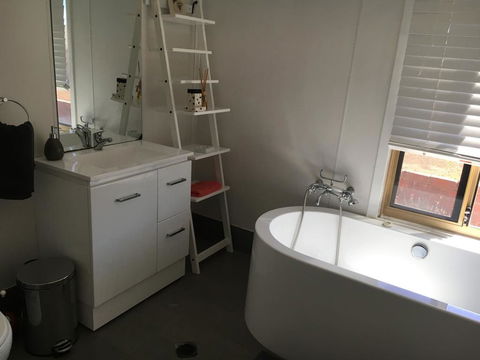 Tropical Farm Stay - Whitsundays Accommodation 1