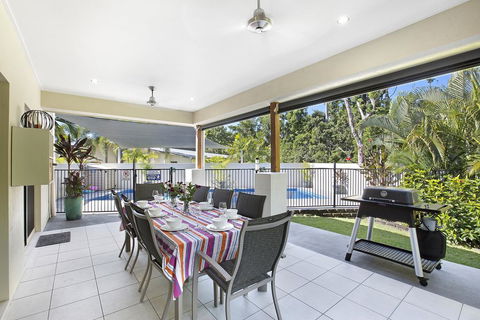 Tropical Private Holiday House With Pool - Whitsundays Accommodation 3