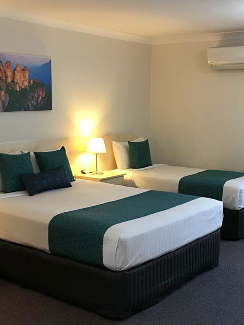 Tuckerbox Motor Inn - Whitsundays Accommodation 1