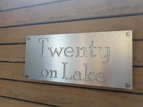 Twenty On Lake - Whitsundays Accommodation 1