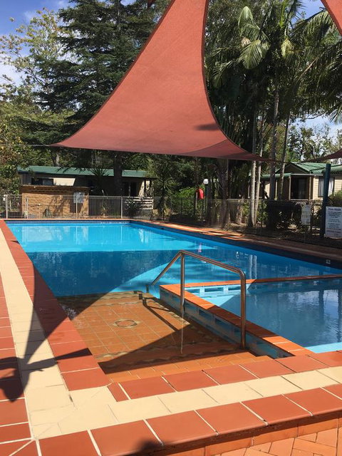 Twin Dolphins Holiday Park - Whitsundays Accommodation 0