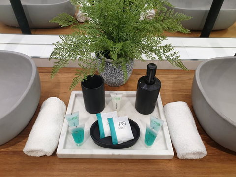 Twofold Bay Motor Inn - Whitsundays Accommodation 2