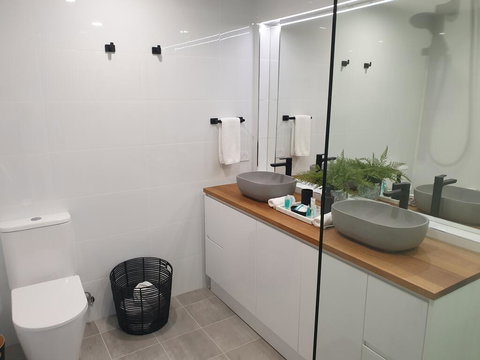 Twofold Bay Motor Inn - Whitsundays Accommodation 3