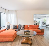 ULTRA SPACIOUS STYLISH HOME IN PRESTONS - SYDNEY - Whitsundays Accommodation