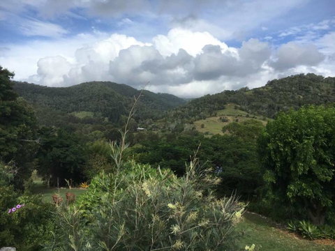 Valley View Cottages - Whitsundays Accommodation 0