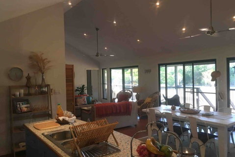 Valley Views Lodge Port Douglas - Whitsundays Accommodation 0