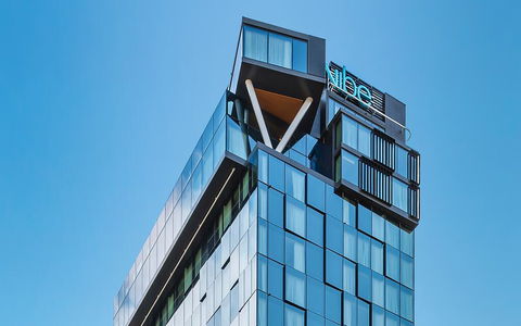 Vibe Hotel Melbourne - Whitsundays Accommodation 0