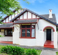 Victor Harbor Cottage 'Cornhill' - Pet Friendly - Whitsundays Accommodation