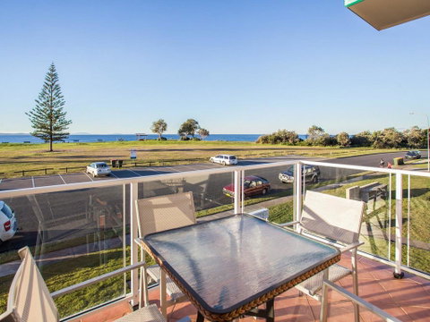 Villa Bianca 10 Opposite The Tanks - Whitsundays Accommodation 2