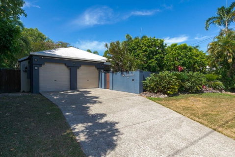 Villa Blue - Whitsundays Accommodation 1