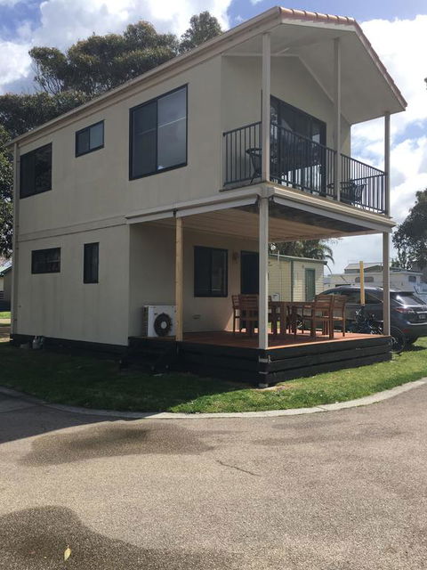Villa By The Lake - Whitsundays Accommodation 1