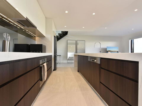 Villa Capri Waterside At Trinity Point - Whitsundays Accommodation 2