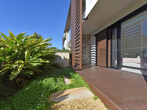Villa Catania Waterside At Trinity Point - Whitsundays Accommodation 2