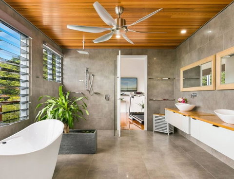 Villa Foley - Whitsundays Accommodation 0
