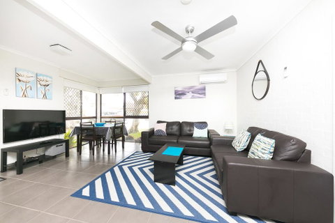Villa Forster - 1/14-16 Robert Street, Forster - Whitsundays Accommodation 1