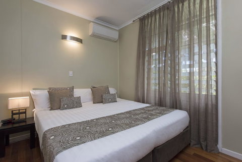 Villa Frangipani - Whitsundays Accommodation 3