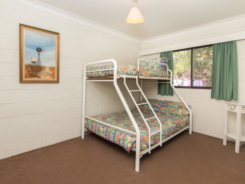 Villa Manyana 16 - Whitsundays Accommodation 2