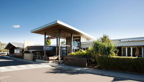 Villa Noosa Hotel - Whitsundays Accommodation 0