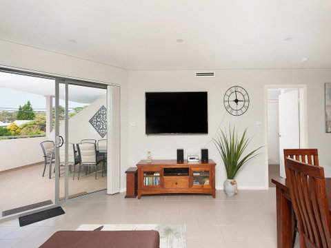 Villa Serene @ Fingal Bay - Whitsundays Accommodation 0