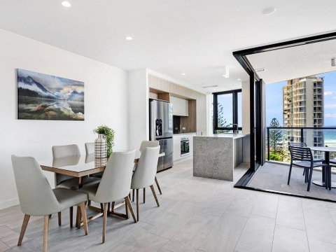 Vue Broadbeach Private 2 Bed Ocean View - Whitsundays Accommodation 0