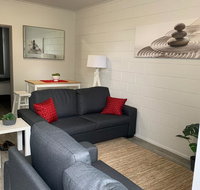 Walk to Lamberts Beach with Wi-fi and Netflix - Whitsundays Accommodation
