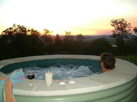 Wallaby Ridge Retreat - Whitsundays Accommodation 0