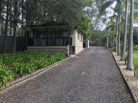 Wamberal Cottage - Whitsundays Accommodation 1