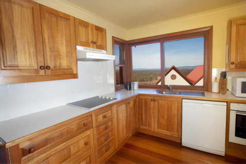 Wandin Valley Estate - Whitsundays Accommodation 3