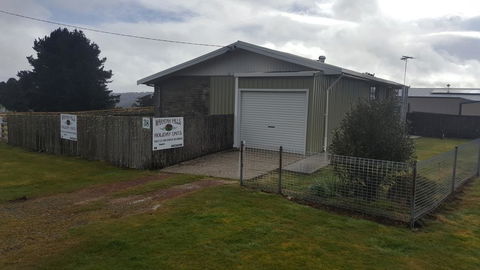 Waratah Falls Holiday Unit - Whitsundays Accommodation 0