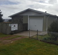 Waratah Falls Holiday Unit - Whitsundays Accommodation