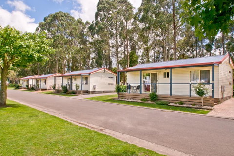 Warragul Gardens Holiday Park - Whitsundays Accommodation 2