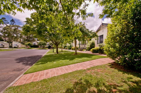 Warragul Gardens Holiday Park - Whitsundays Accommodation 1