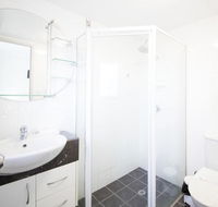 Warringa Surf Holiday Apartments - Whitsundays Accommodation