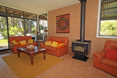 Waterfront Delight On Cater - Whitsundays Accommodation 2