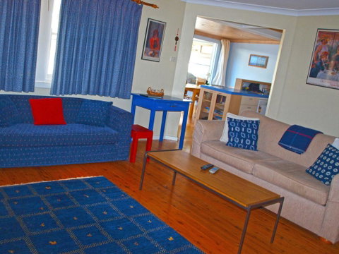 Waterfront Heaven @ Callala Bay - Whitsundays Accommodation 1