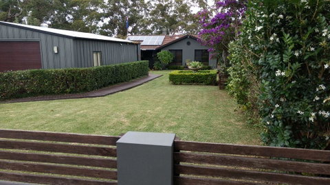 Waterfront Jervis Bay Escape Cooinda - Whitsundays Accommodation 1
