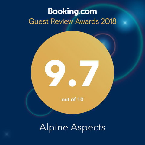 Alpine Aspects - Whitsundays Accommodation 1
