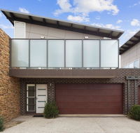 Central to Cowes - Whitsundays Accommodation