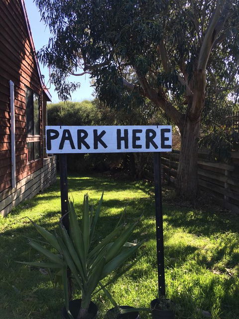 Red Ceder Cottage - Great Ocean Road - Port Campbell - Whitsundays Accommodation 22