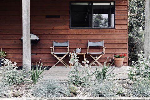 Red Ceder Cottage - Great Ocean Road - Port Campbell - Whitsundays Accommodation 1
