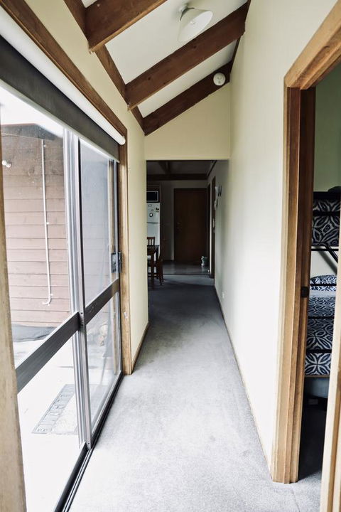 Red Ceder Cottage - Great Ocean Road - Port Campbell - Whitsundays Accommodation 20