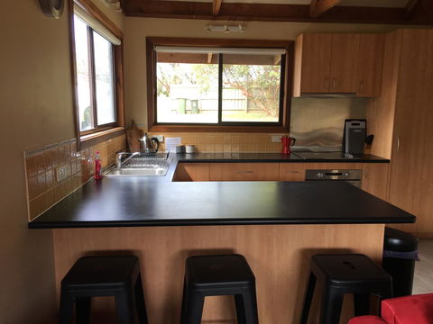Red Ceder Cottage - Great Ocean Road - Port Campbell - Whitsundays Accommodation 13