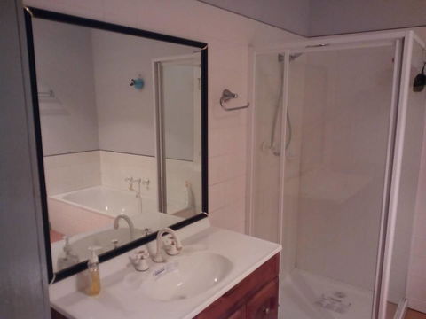 Avala Accommodation Daylesford - Whitsundays Accommodation 4