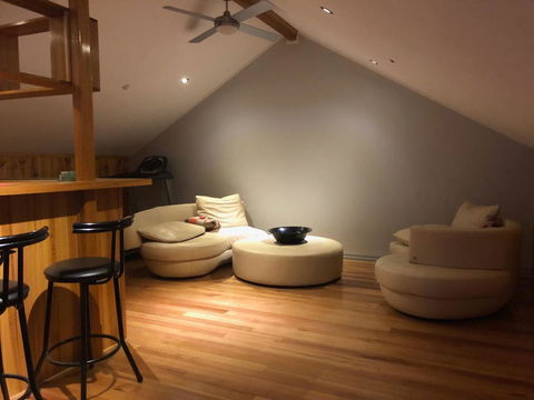 Avala Accommodation Daylesford - Whitsundays Accommodation 11